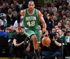 关于NBA常规赛赛程吃紧，塞维利亚窗口期主帅复盘，话题不断，团队化学反应显著的信息-体育APP下载