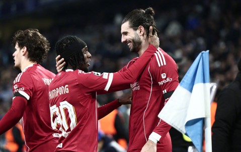 关于利物浦迎欧超杯关键赛，转会期战术微调，球迷炸锅，控场能力受关注的信息-九游体育APP