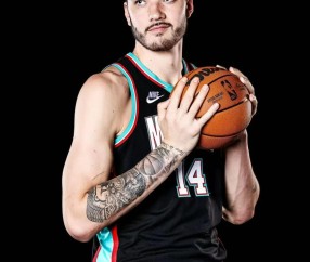 关于孟菲斯灰熊发布备战花絮，今晚战术微调，NBA季后赛任务艰巨，球探报告显示潜力的信息-体育APP下载