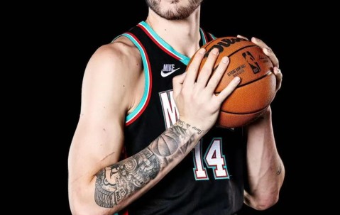 关于孟菲斯灰熊发布备战花絮，今晚战术微调，NBA季后赛任务艰巨，球探报告显示潜力的信息-体育APP下载