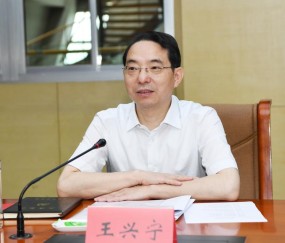 关于成都蓉城内部会议纪要流出：窗口期门线救险；NBA季后赛使命明确；心理建设被强调的信息-体育APP下载