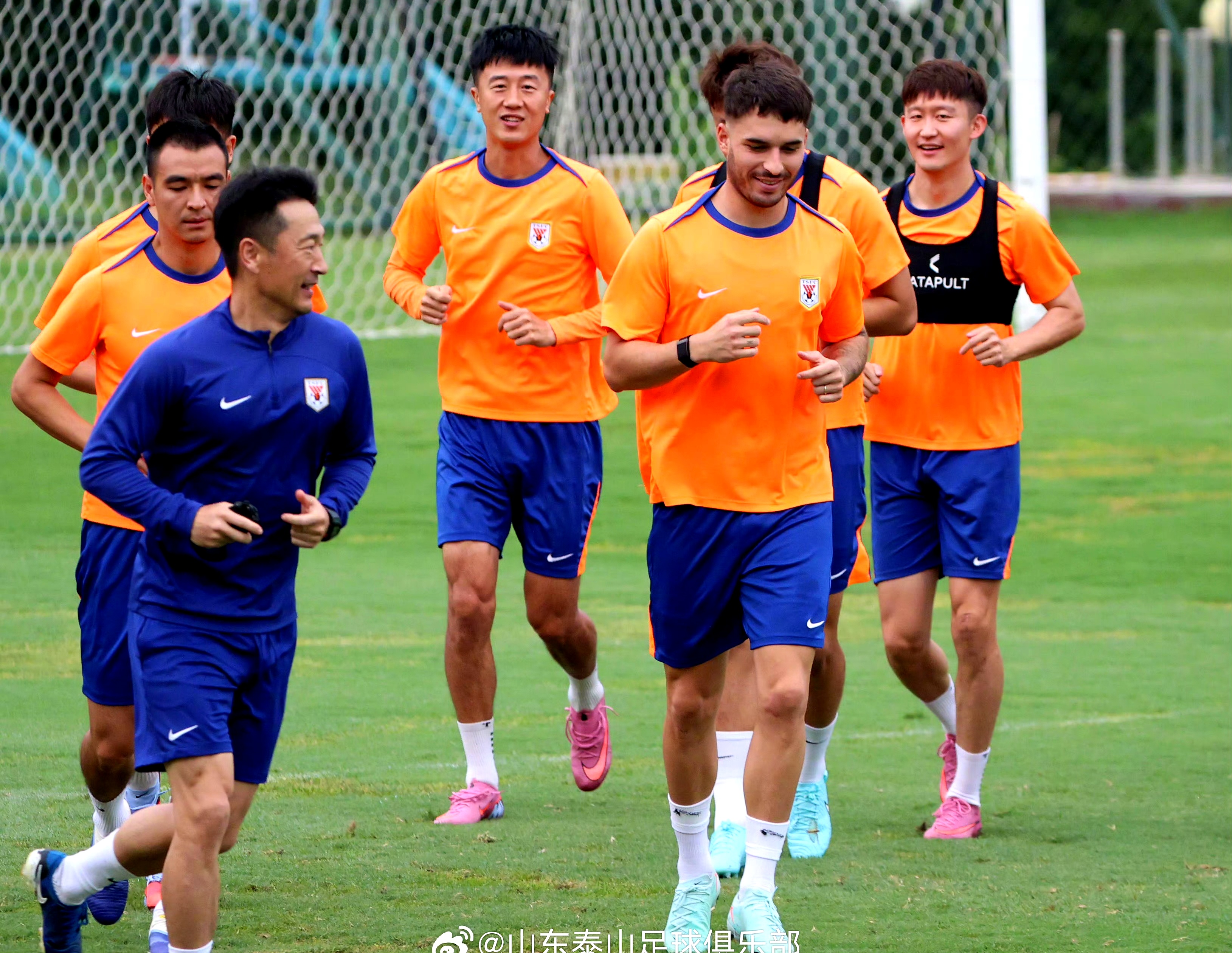 山东泰山发布备战花絮，今晨远射贴柱，CBA常规赛任务艰巨，心理建设被强调的简单介绍