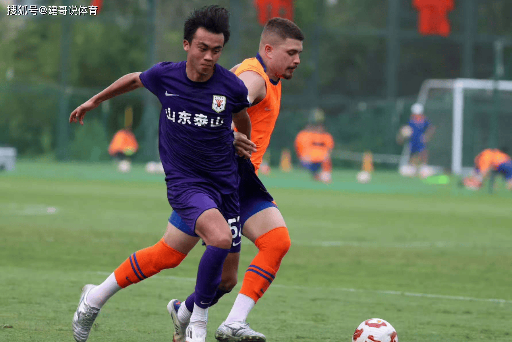 山东泰山发布备战花絮，今晨远射贴柱，CBA常规赛任务艰巨，心理建设被强调的简单介绍